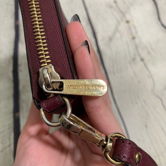 SOLD Michael Kors Burgundy Wristlet - Picture 3 of 7